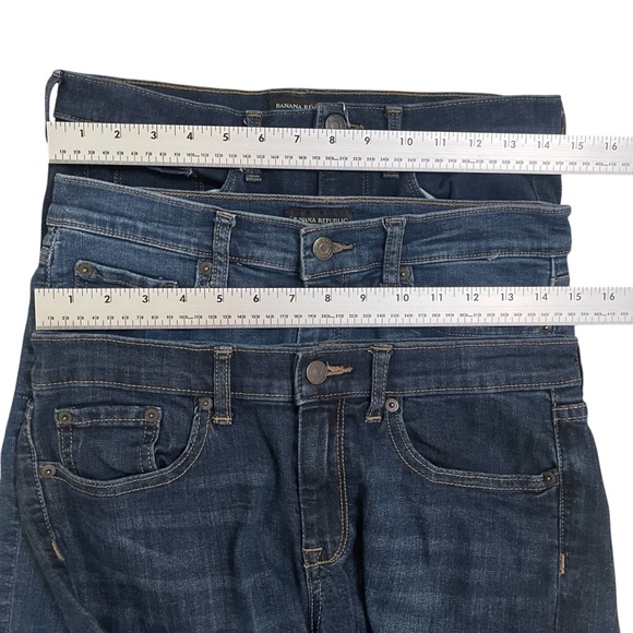 Lot of 3 Banana Republic Women's Straight Leg Jeans in Dark and Medium Blue - Picture 2 of 14